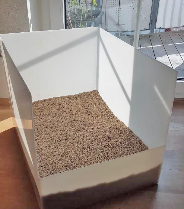 Katzentoilette-unten.jpg
