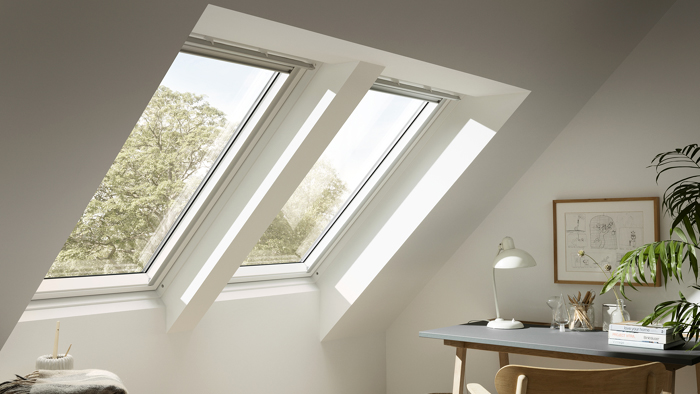 raab-karcher-bauelemente-fenster-velux-dachfenster-schwingfenster-131119-01-slider-700x394px.jpg